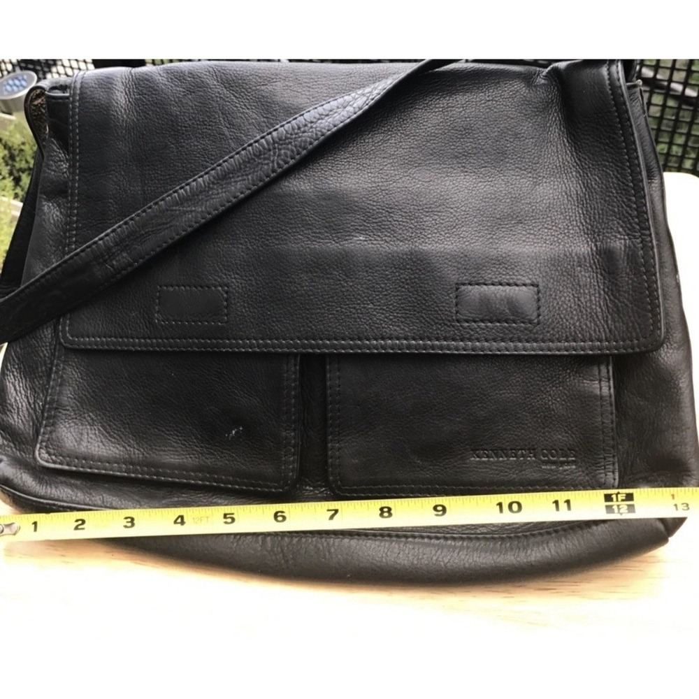 Kenneth Cole Black Leather Multi Pocket Convertible Strap Crossbody Shoulder Bag